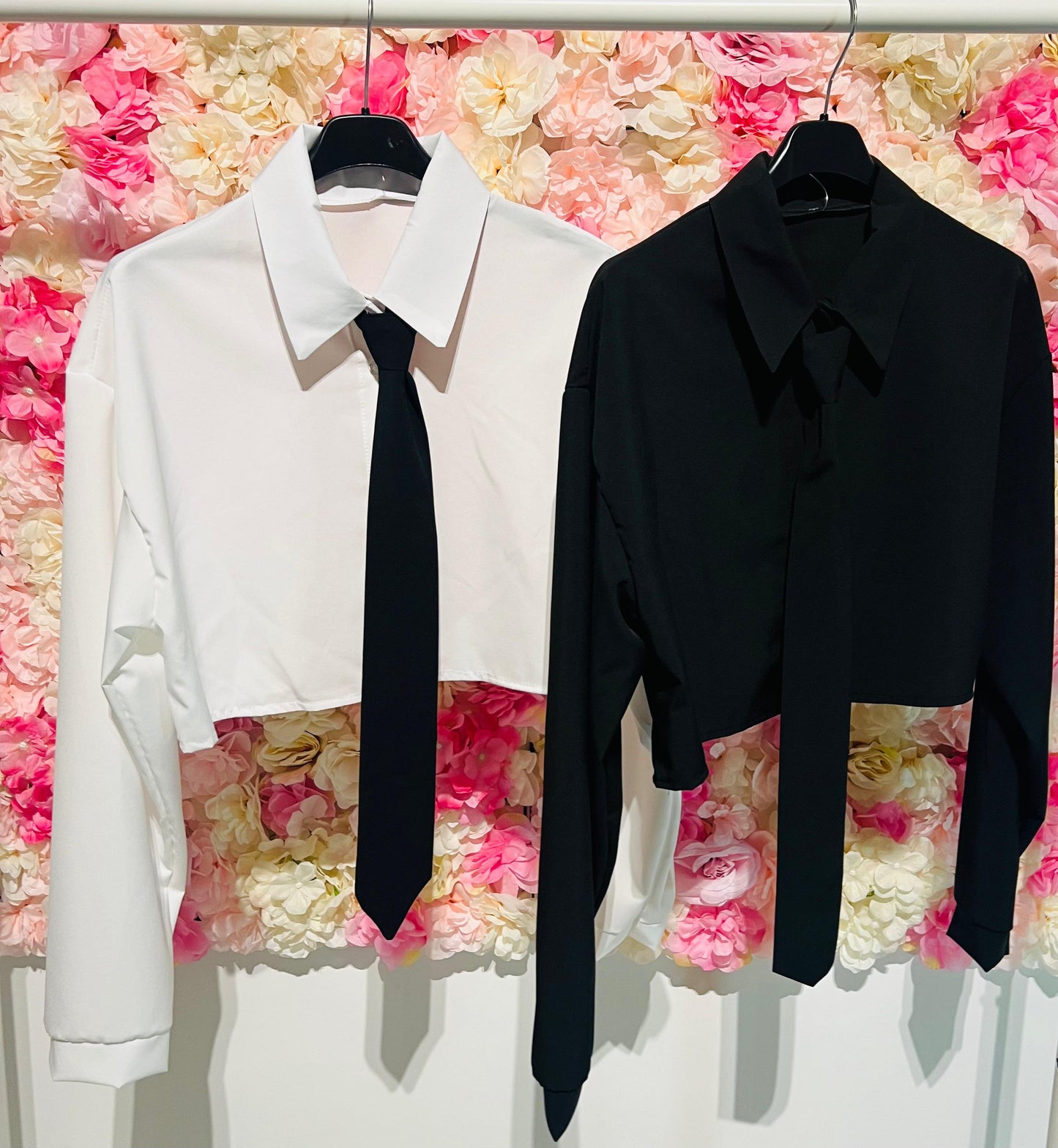 CAMICIA CORTA CON CRAVATTA