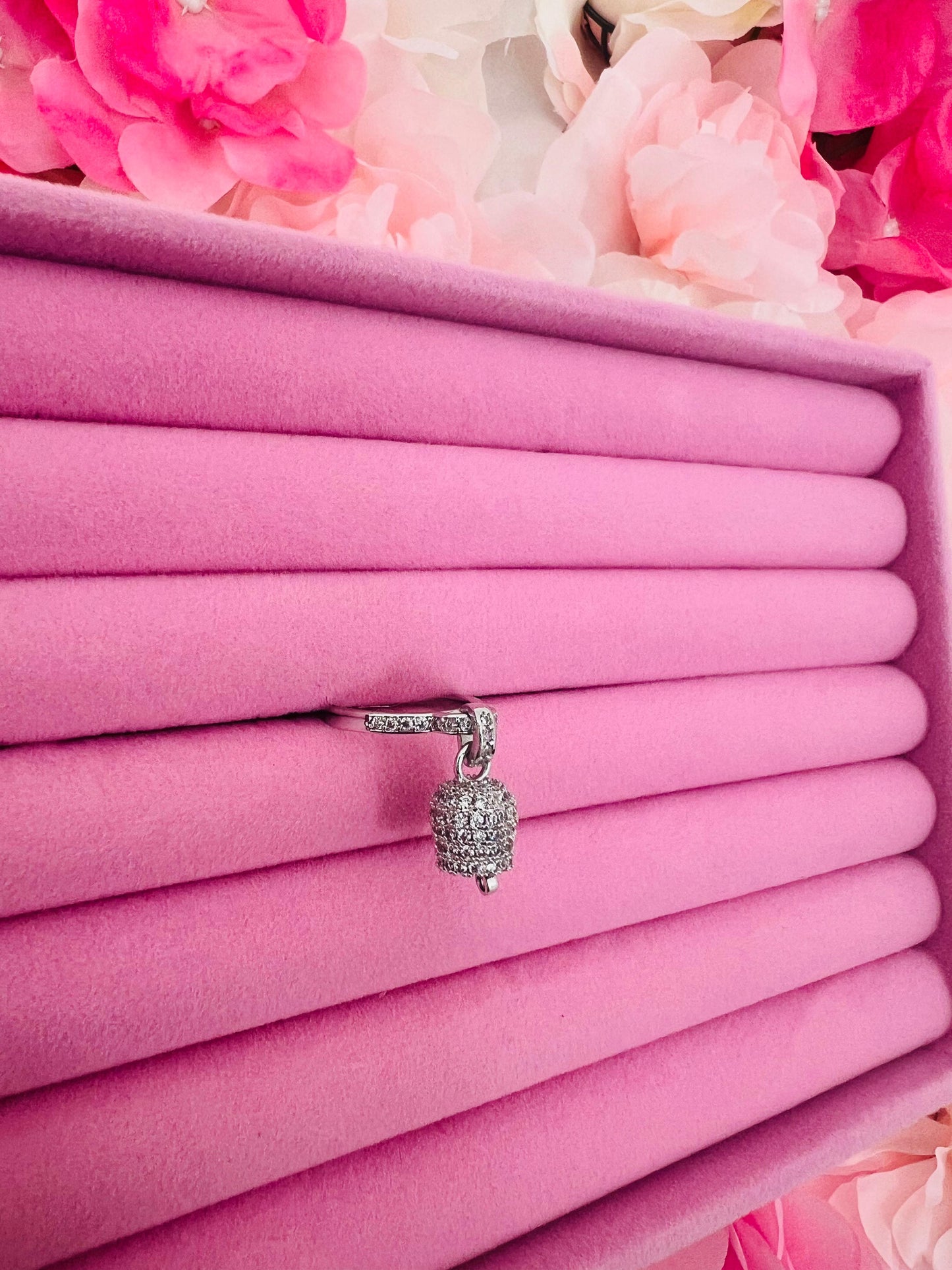 ANELLO CAMPANELLA ZIRCONI