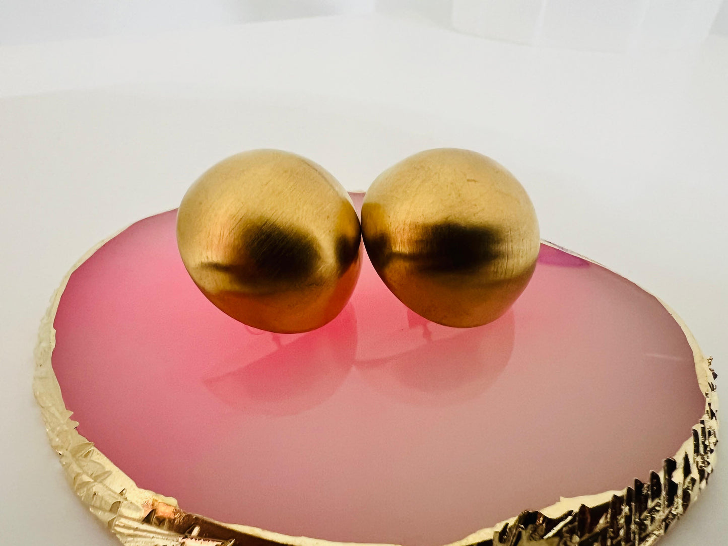 ORECCHINI BOTTONE SATINATO