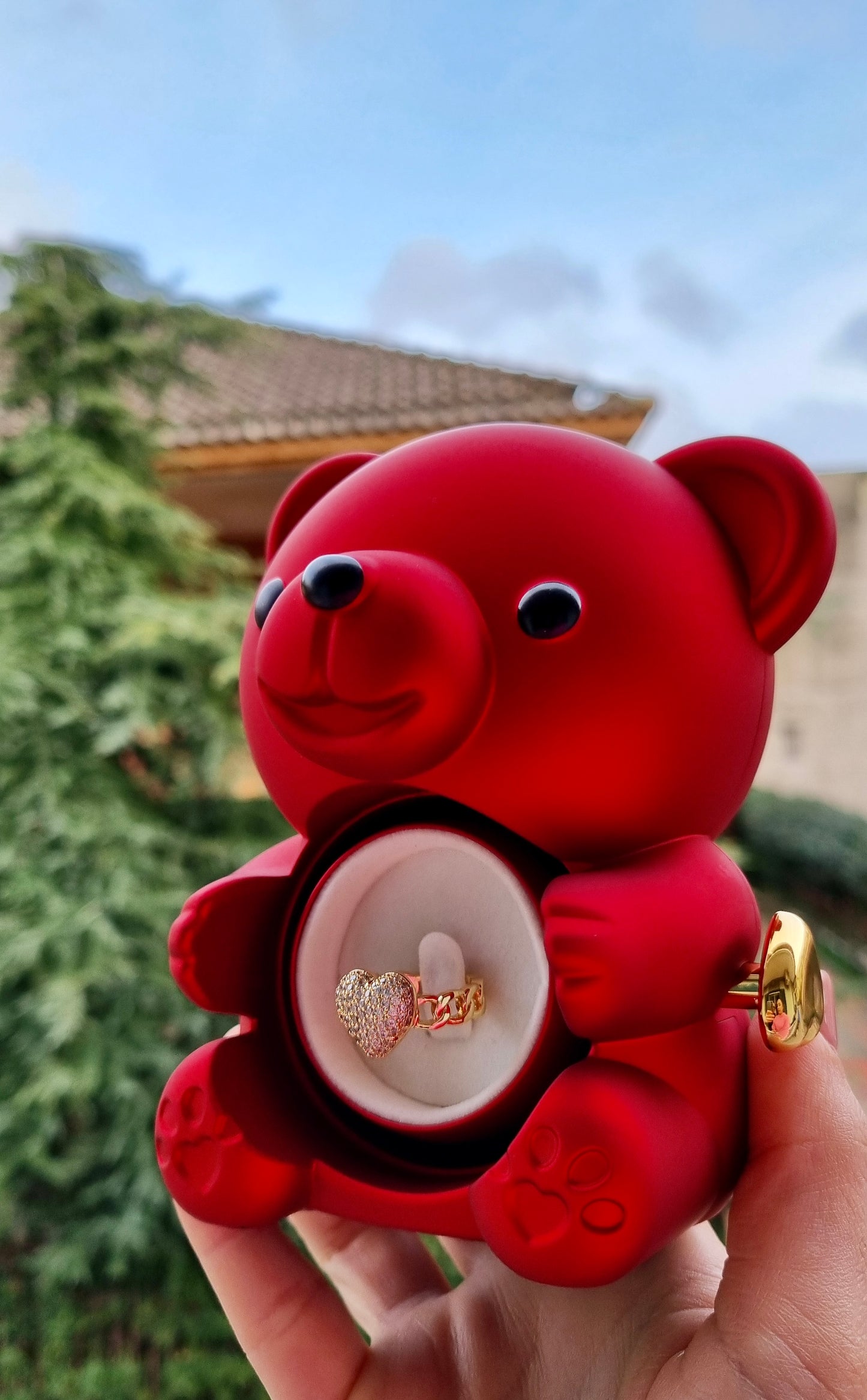 Orsetto con Anello Cuore in Zirconi – Il Regalo Perfetto per Lei ❤️
